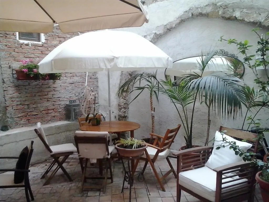 Nocleg ze śniadaniem Al Tempio Di Apollo Bed and Breakfast Syrakuzy Włochy
